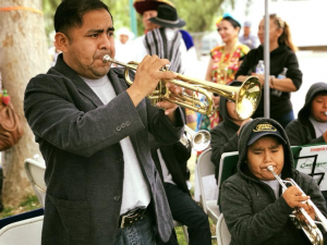Estanislao Maqueos se formó como maestro de música de banda en el CIS Zoogocho. (Fotos: Cortesía de Maqueos Music)